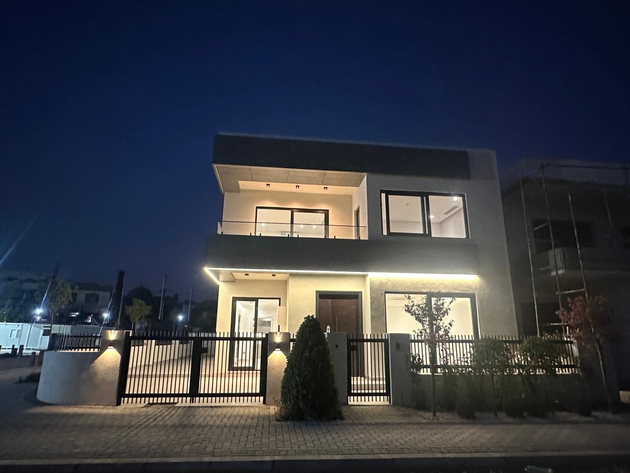 Luxury Apartments Image